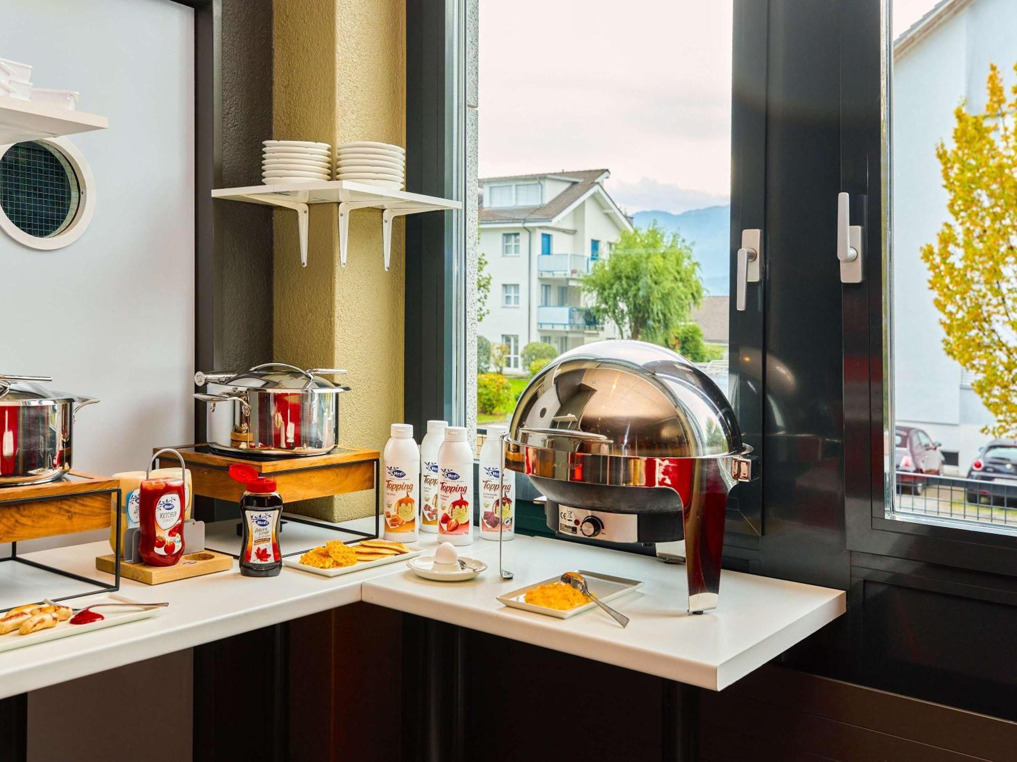 Ibis Luzern Kriens होटल Horw