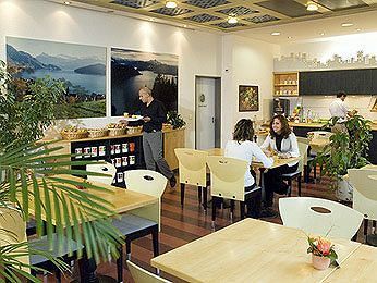 होटल Ibis Luzern Kriens 3*